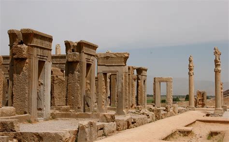 Palace of Darius, Persepolis | The door jambs contain relief… | Flickr