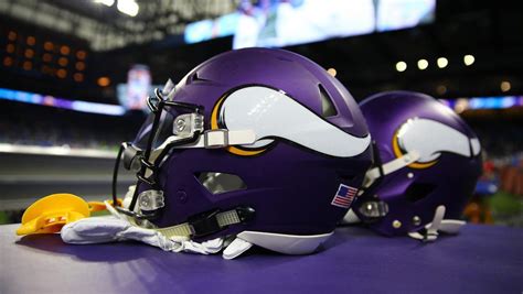 Pin by Irish Jack on Vikings Realm | Minnesota vikings, Vikings, Football helmets