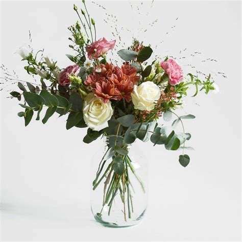 9 Best Florists for Flower Delivery in Edinburgh - Petal Republic