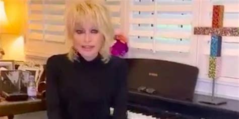 VIDEO: Dolly Parton Shares Tribute to Kenny Rogers