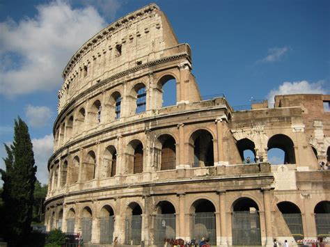 File:Colosseum, Rome, wts.jpg - Wikimedia Commons