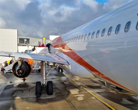 Review of easyJet flight from Liverpool to Amsterdam in Economy