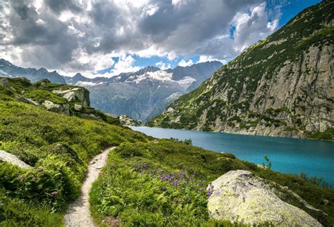 Breathtaking Gelmersee Hike & the Gelmerbahn Funicular