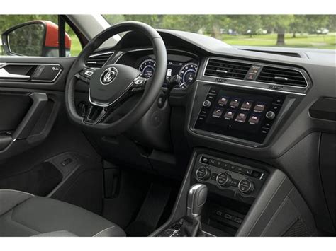 2024 Volkswagen Tiguan: 103 Interior Photos | U.S. News