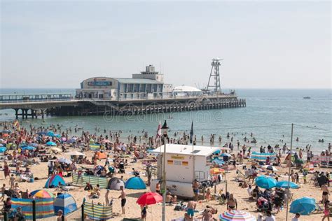 Bournemouth beach, UK editorial photography. Image of nature - 99126407