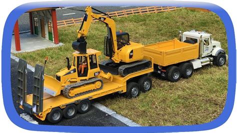 Bruder Toys 1:16 Scale Model Construction Vehicle Caterpillar Motor ...