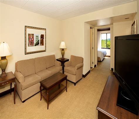 Discount Coupon for Embassy Suites Philadelphia - Airport in ...