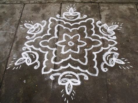 5 Beautiful 13 Dots Rangoli Designs with Images | Styles At Life