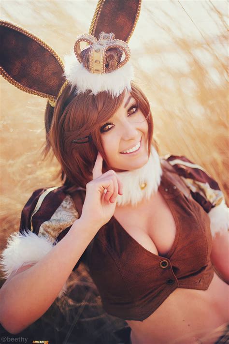 Eevee Pokemon Cosplay by Jessica Nigri | Game-Art-HQ