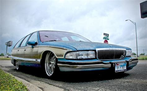 Last of an Era: Early 90s Buick Roadmaster Wagon Custom in S. Austin ...