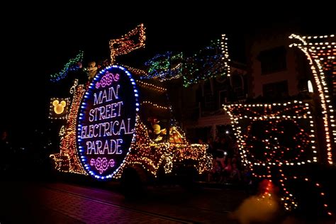 RUMOR: Main Street Electrical Parade Returning to Walt Disney World ...