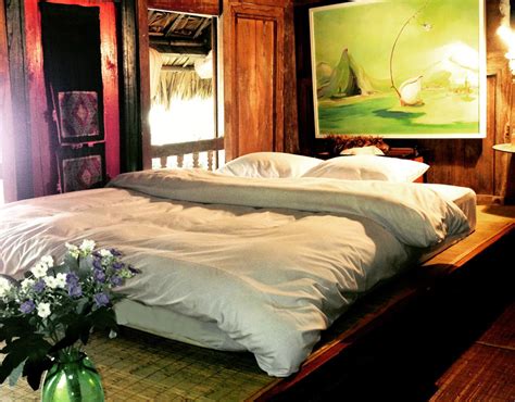 Bedroom inside the Quarter Home treehouse | The most extravagant treehouses | Pictures | Pics ...