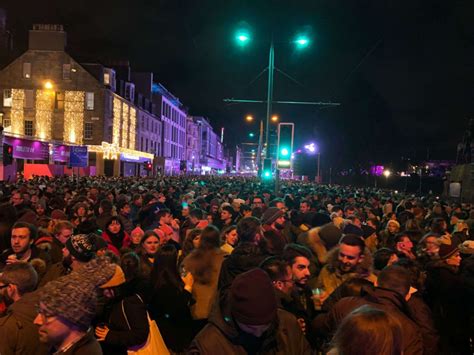 Hogmanay Street Party in Edinburgh - The Aussie Flashpacker