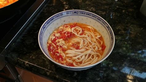 Tomato Egg Noodle Soup - YouTube