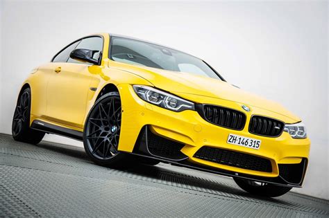 Speed Yellow BMW M4 : r/BMW