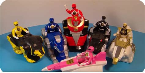 Power Rangers toys from McDonalds (I could never get the blue one) : r ...