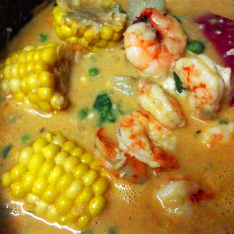 Chupe de Camarones (Peruvian Shrimp Chowder)