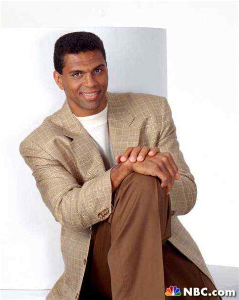 Reggie Theus as Coach Bill Fuller - Sitcoms Online Photo Galleries