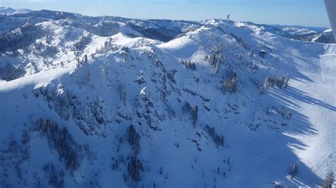 Aerial Photo Tour of Squaw Valley & Alpine Meadows, CA Yesterday - SnowBrains