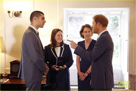 Prince Harry Presents 2016 Invictus Games Medal To Papworth Hospital Team!: Photo 3671061 ...