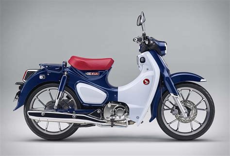 2019 Honda Super Cub 125 Compact Retro Bike - AutoNXT