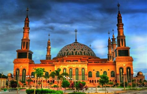 8 Most Beautifully Designed Mosques in Indonesia