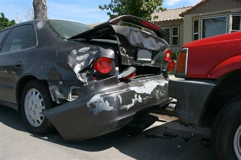 Are Rear-End Collision Injuries Really That Bad? - Nicoletti Accident Injury Lawyers