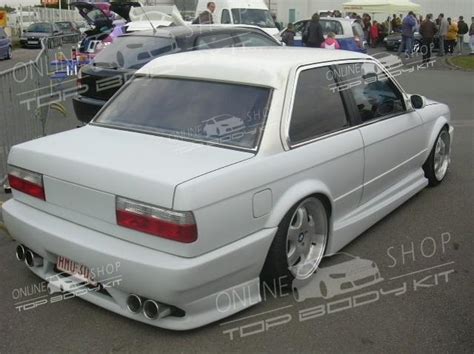 Rear bumper (V-Look) BMW E30