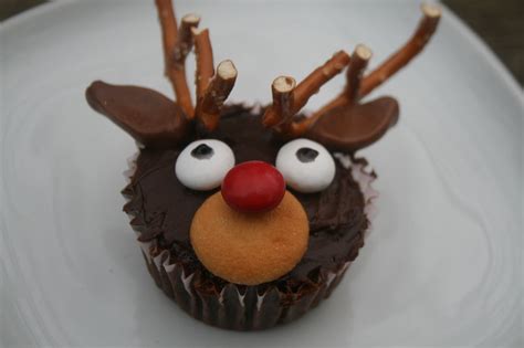 Recipe Shoebox: Reindeer Cupcakes