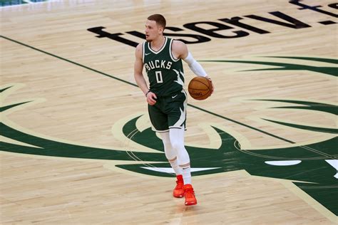 Milwaukee Bucks: Donte DiVincenzo still looking for consistency on offense