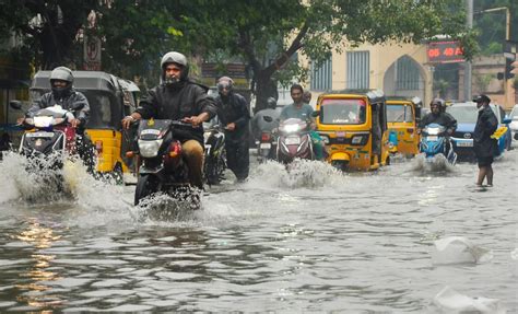 Tamil Nadu rains: IMD issues cyclone warning, schools closed in Chennai - Tamil News | Online ...