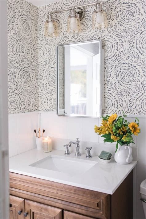 10 Bathroom Wallpaper Ideas That'll Make Everyone Ask "Where'd You Get That?" | Hunker