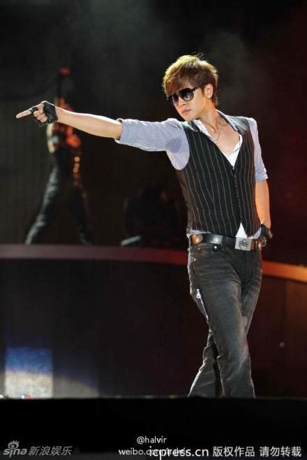 Show Luo | Show luo, Singer, Fashion