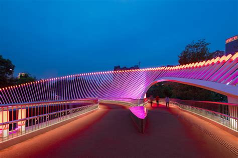 Gallery of Ruyi Bridge / ZZHK Architects - 26