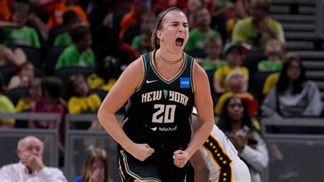 Watch 25-Year-Old Sabrina Ionescu Beat Steph Curry’s 3-Point Contest Record – Mother Jones