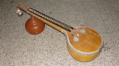 Veena Symbol - History And Meaning - Symbols Archive