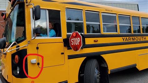 Yarmouth turns to cameras after 'unacceptable' passing of school buses