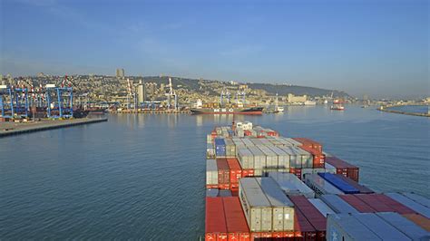 Israel and Stuff » Haifa Port to Receive Its Largest Container Ship EverIsrael and Stuff