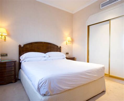 HOTEL PRAGA $82 ($̶1̶4̶4̶) - Updated 2019 Prices & Reviews - Madrid ...