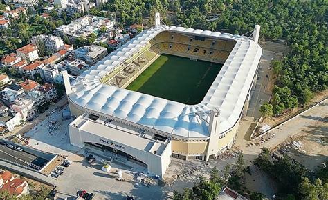 Historic Greek Soccer Club AEK Athens Opens New Stadium - GreekReporter.com