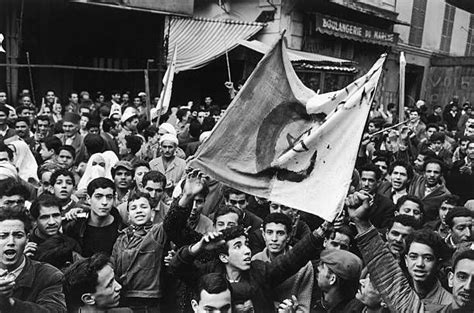 The Algerian War In Algiers, Algeria In 1961 - | Guerre d'algérie ...