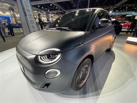 Stellantis is bringing its new all-electric Fiat 500e to North America in early 2024 | TechCrunch