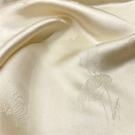 Lotus Silk Fabric, Floral Silk Fabric, Mulberry Silk Fabric, Handmade ...