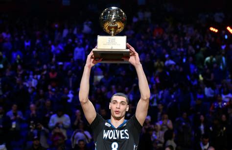 Zach LaVine Dedicated His Dunk Contest Trophy to Late Coach Flip ...