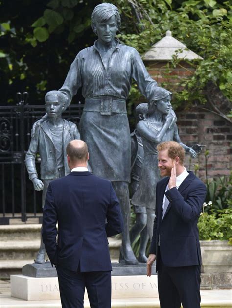 Princess Diana statue unveiled by William, Harry - Chicago Sun-Times