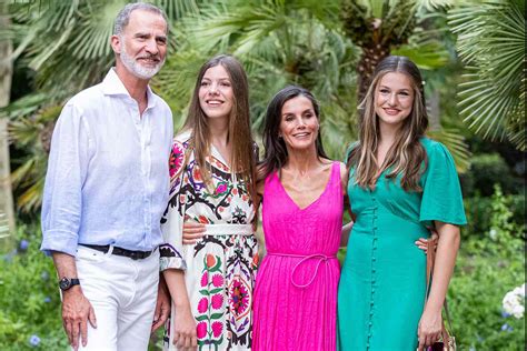 Queen Letizia and King Felipe of Spain Pose for Summer Family Photos