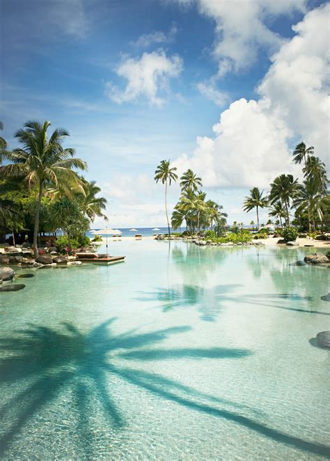 FIJI | Laucala Island | Ultratravel | Jenny Zarins