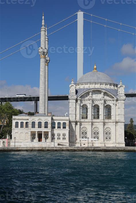 Ortakoy Mosque in Istanbul 10299090 Stock Photo at Vecteezy