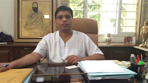 After Yoga Guru Ramdev, aide Acharya Balkrishna coming to Nepal - OnlineKhabar English News