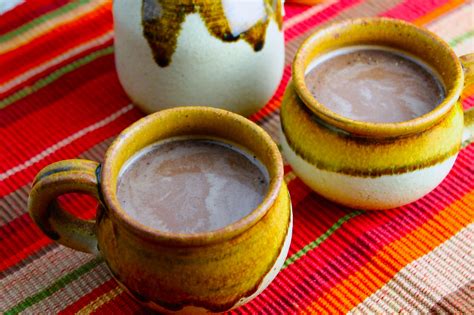 Champurrado: Mexican Recipe + VIDEO - EnriLemoine